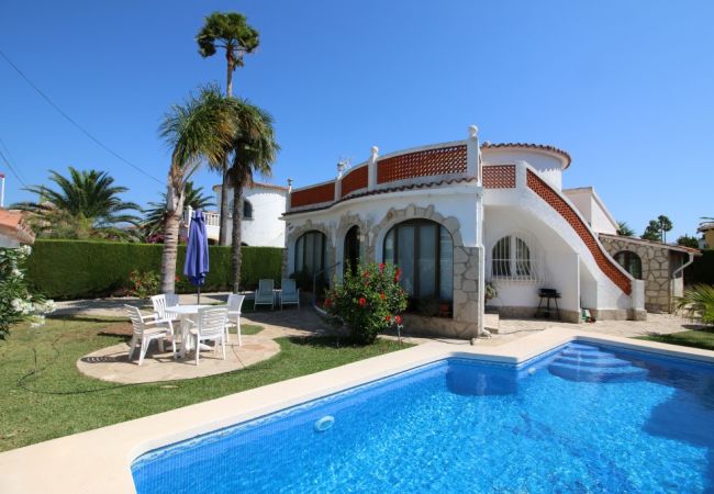 Villa in POBLETS, ELS - Els Poblets Ilona