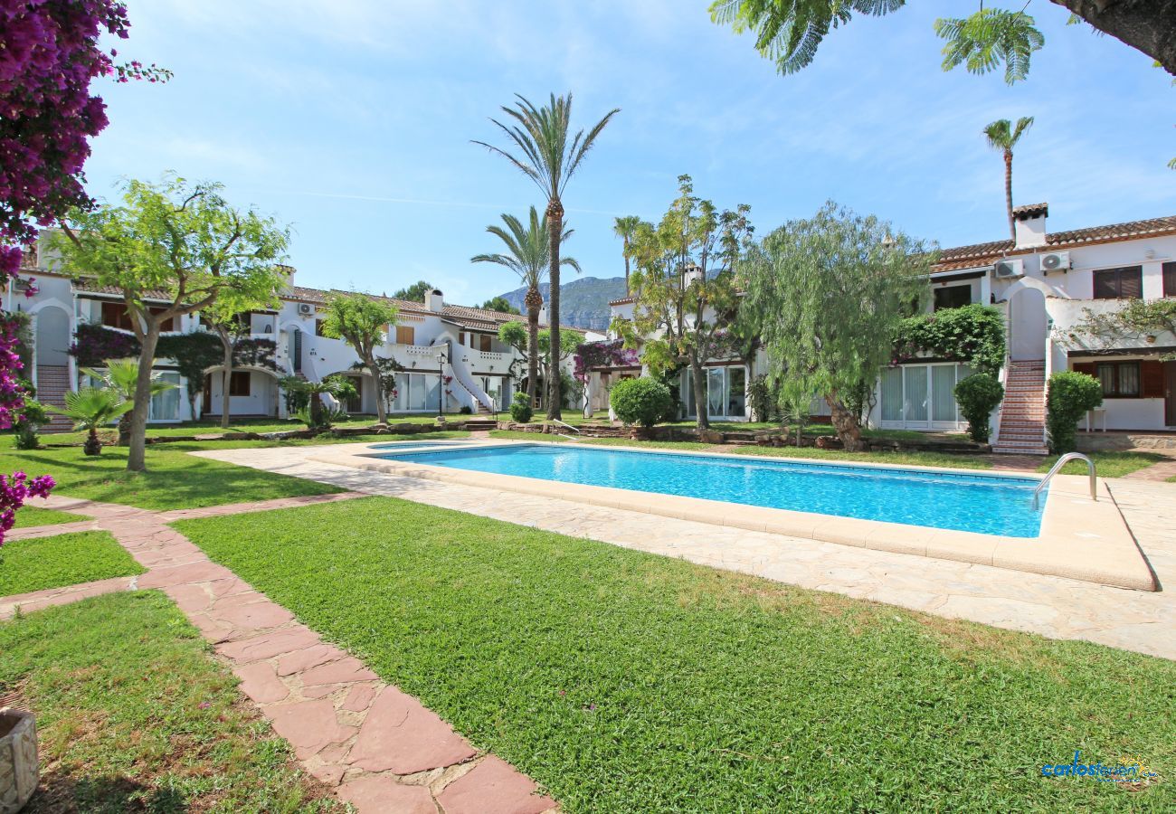 Familienapartment mit Pool und Garten Doppelhaushälfte in Denia - Residencial Tropicana
